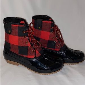 Red Buffalo Plaid Duck Boots JustFab Size 9